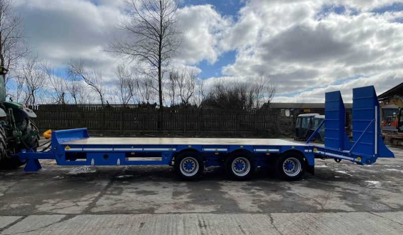 New Tyrone 27 Ton Tri Axle Low Loader Trailer (General) full