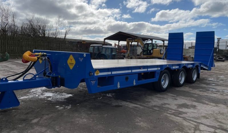 New Tyrone 27 Ton Tri Axle Low Loader Trailer (General) full