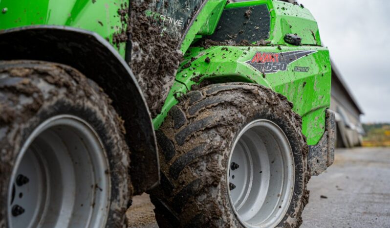 New Avant 650i Mini Loader 18809 full