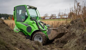 New Avant 650i Mini Loader 18809 full
