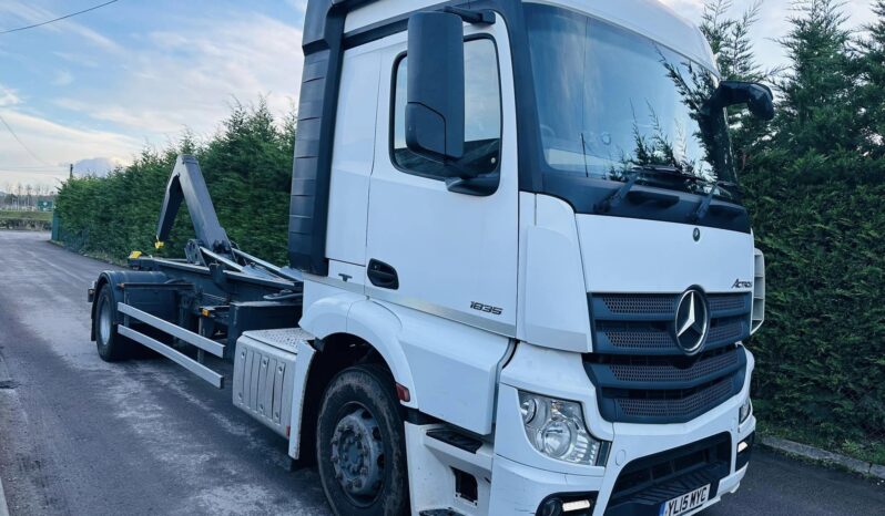 Used Mercedes-Benz 1835 with Boughton Hook Gear HGV 23412 full
