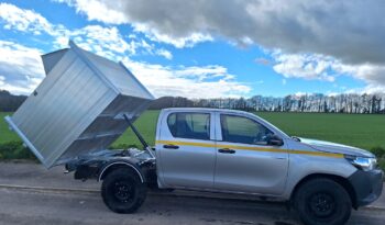 Used Toyota Hilux Double Cab Tipper Truck 25348 full