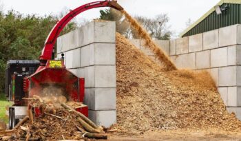 Used Morbark M20R Wood Chipper 30973 full