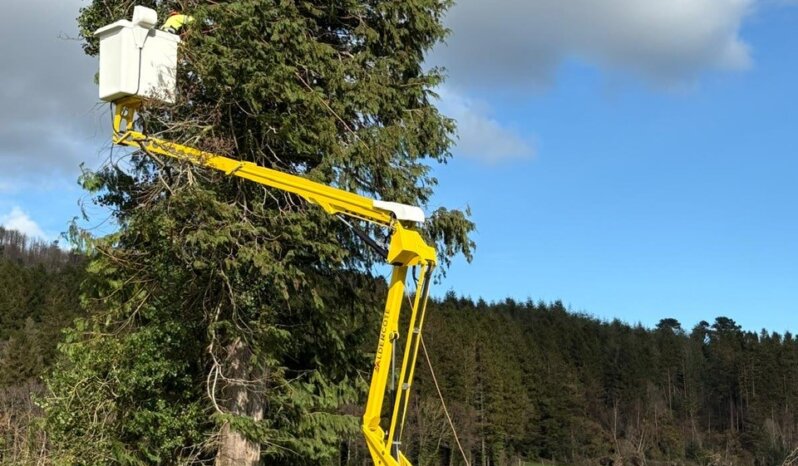 New Aldercote CZ140 on Isuzu D-Max Access Platform 38625 full