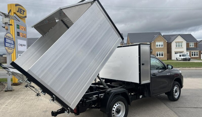 Used Toyota Hilux Active 4WD Single Cab Arb Tipper Truck 39666 full