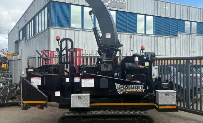 Used Bandit Intimidator 18XP Wood Chipper 40064 full