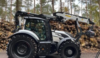 Ex Demo Valtra T255 Versu Tractor 175 – 299HP with Crane 41648 full