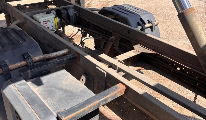 Used Isuzu Grafter Van 41965 full