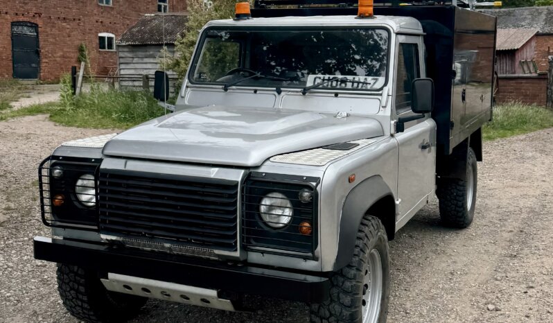 Used Land Rover Defender 130 Tipper Truck 42232 full