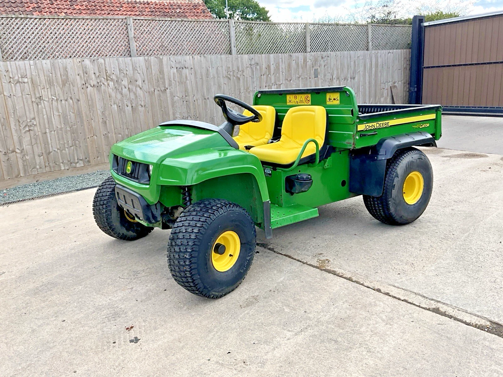 2019-JOHN-DEERE-4X2-1683-0