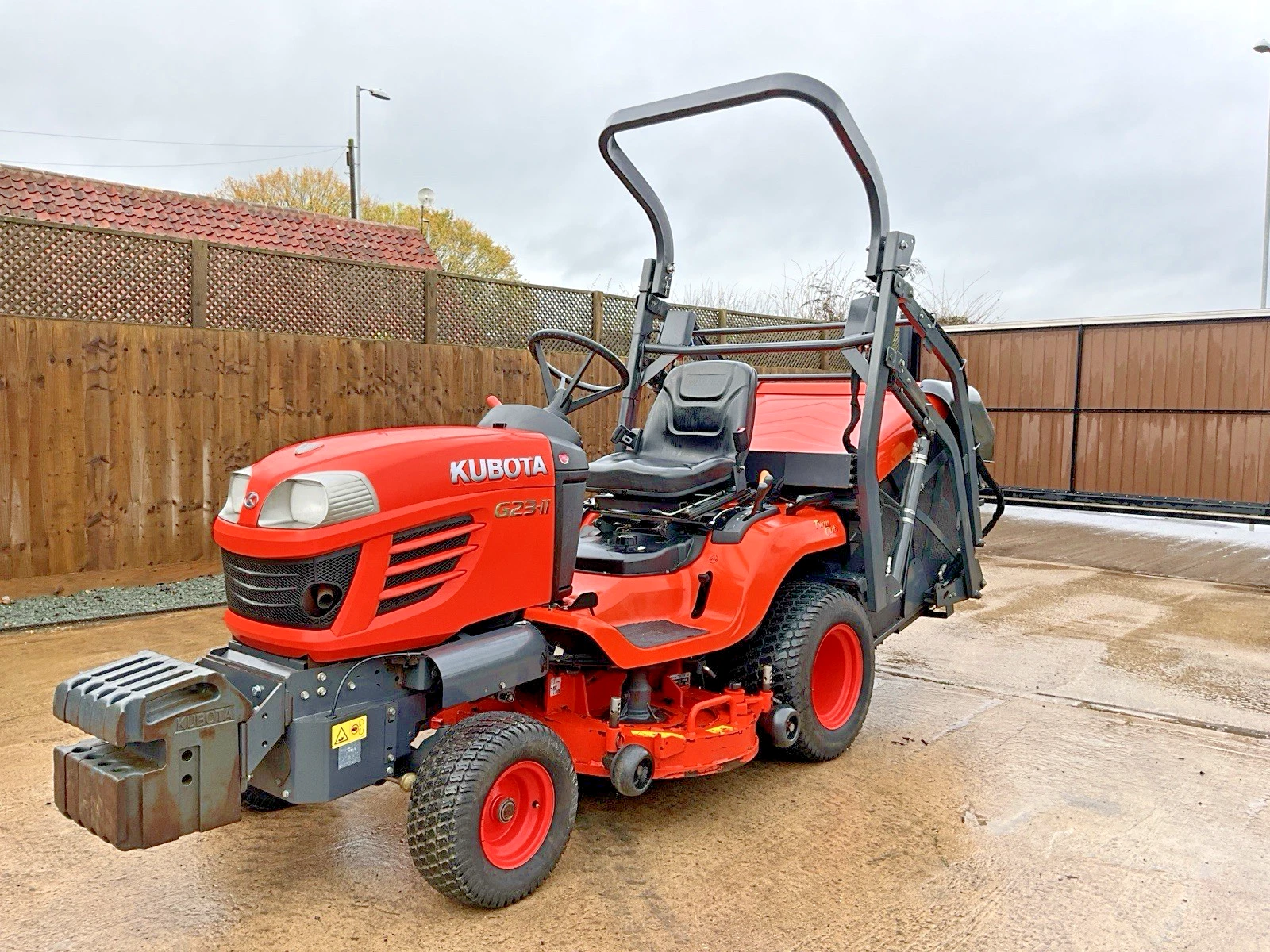 2019-KUBOTA-G23-11-0