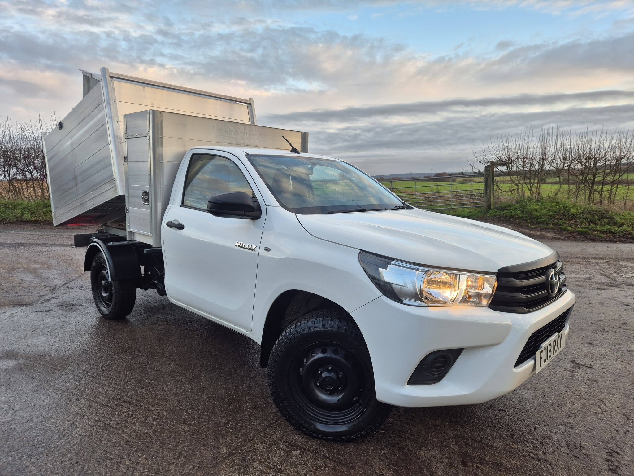 Used Toyota Hilux 2.4 D-4D Active Arb Tipper Truck 48771