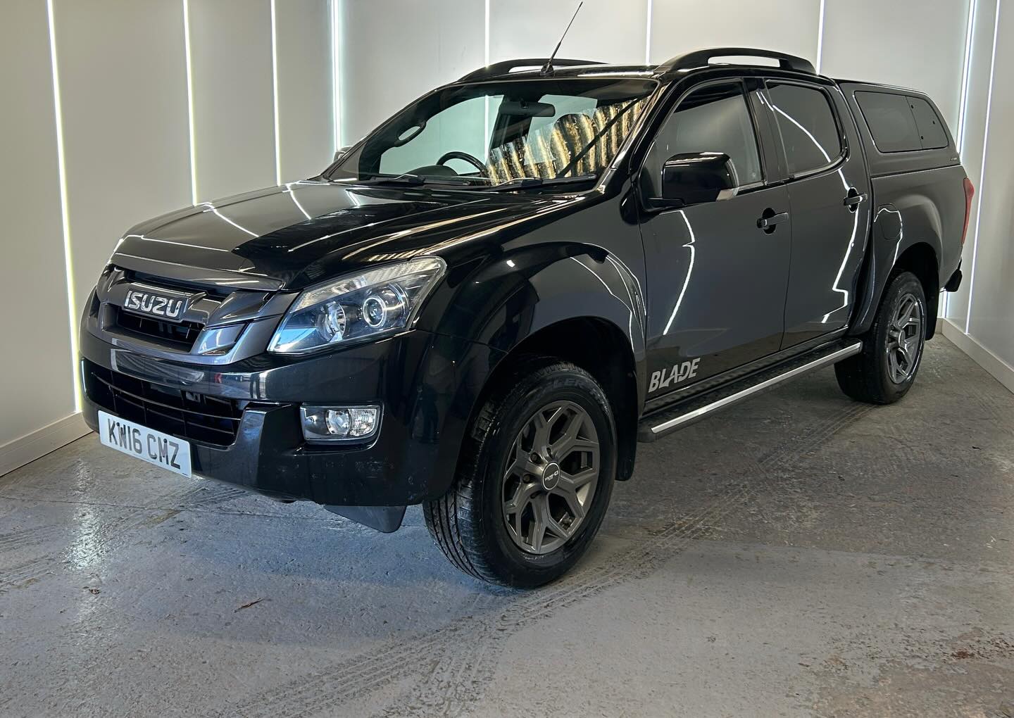 Used Isuzu D-Max Blade 2.5 TD Twin Turbo Pickup Truck 48884