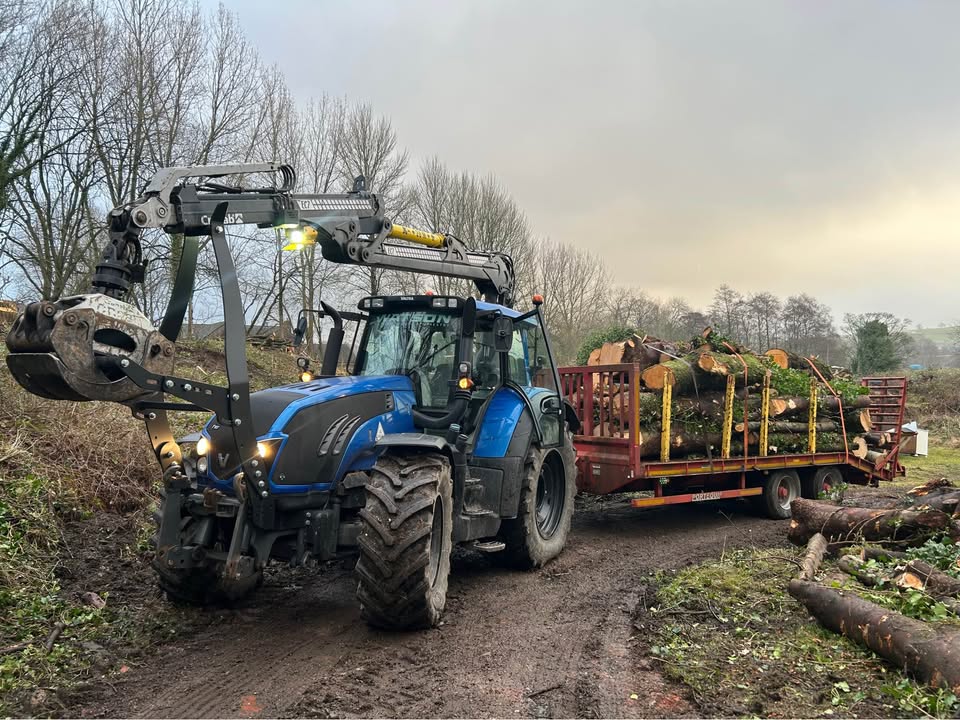 Used Valtra T183 Forestry Tractor 175 – 299HP with Crane and Grab 49683