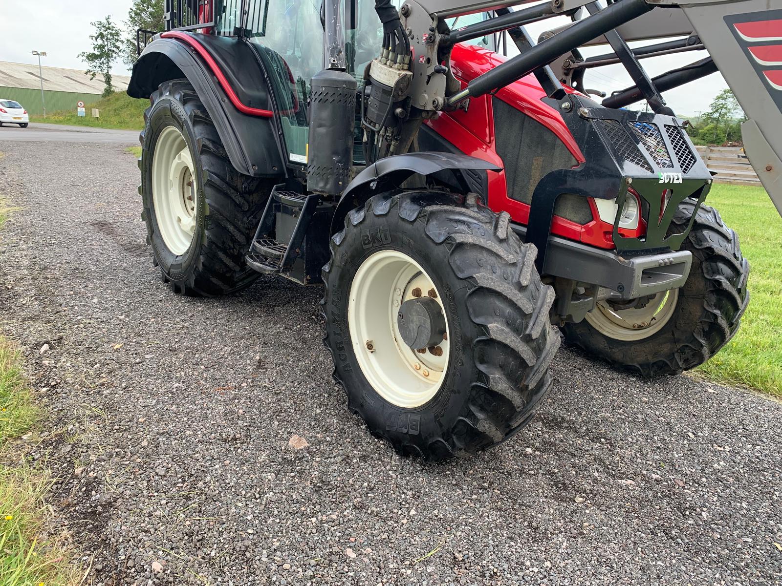 Valtra-1