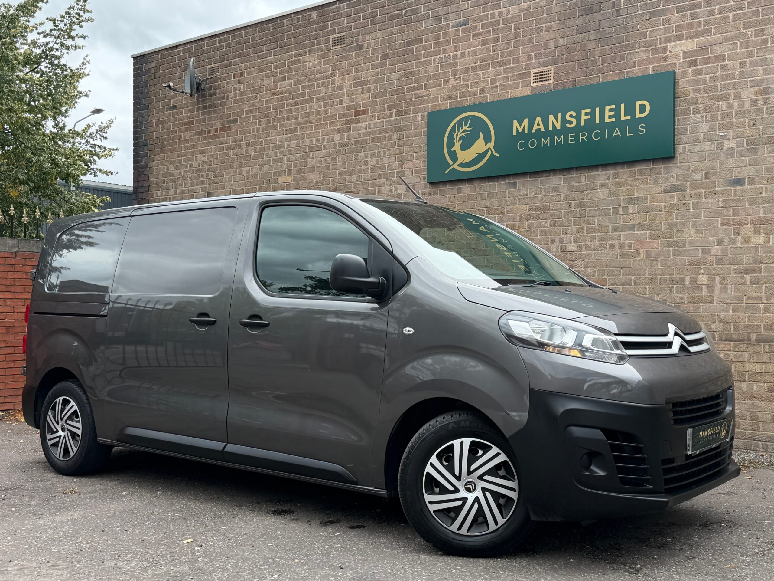 van-listing-3